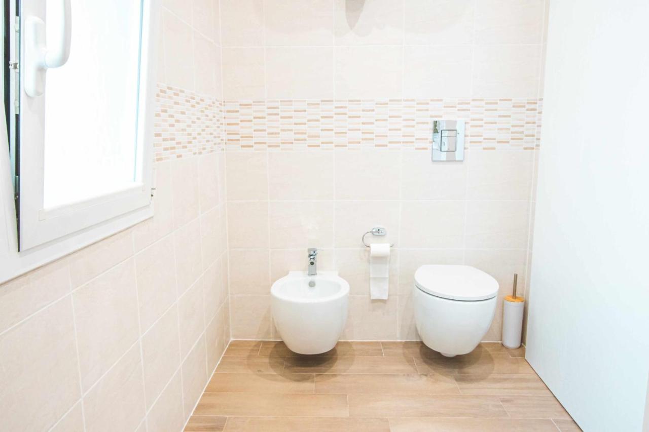 Katt Sea Apartment باري المظهر الخارجي الصورة